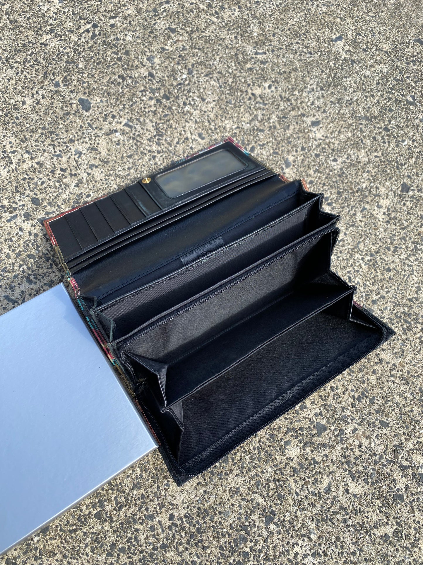 * Vivienne Westwood Bi Fold Wallet