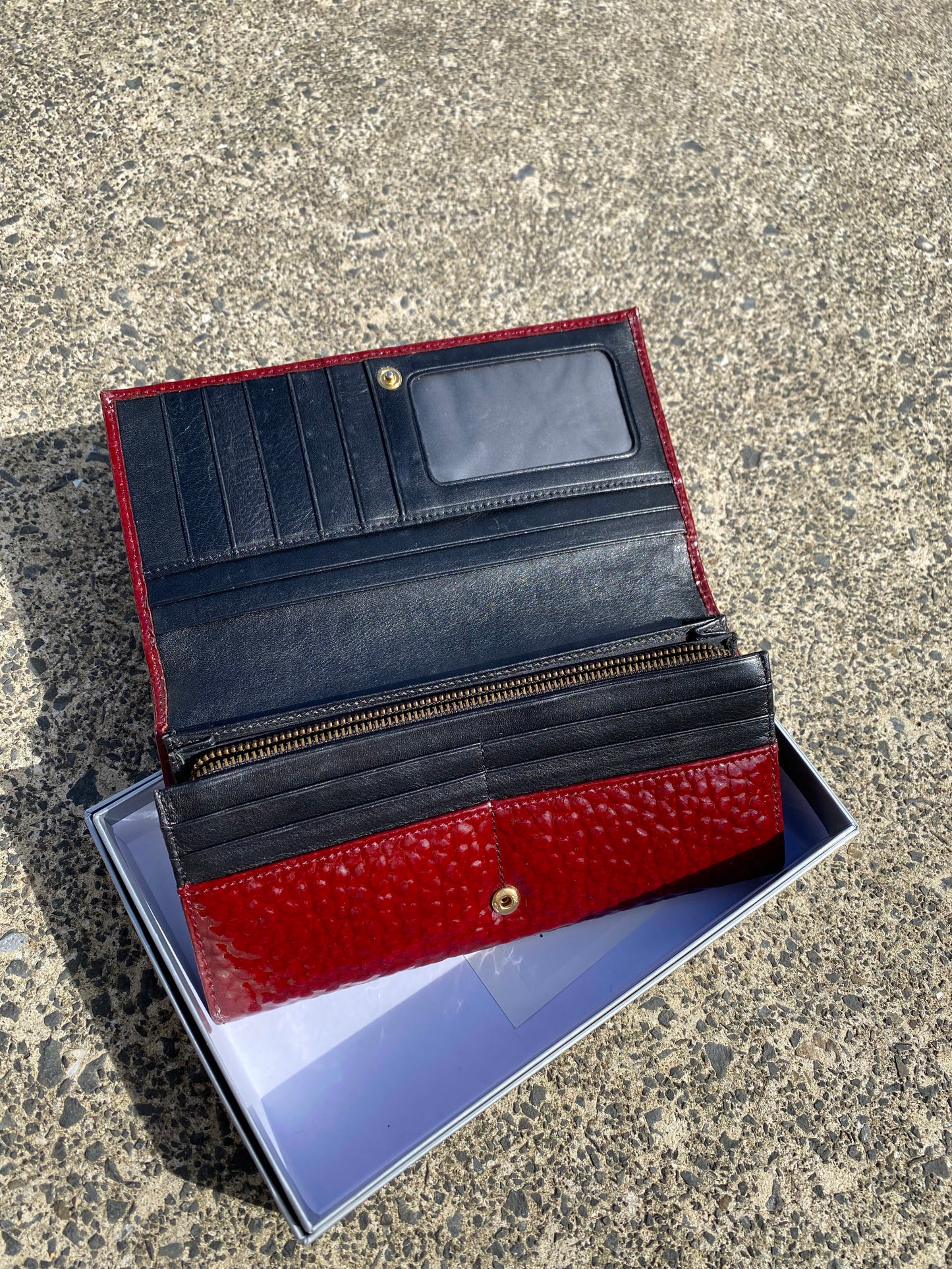 * Vivienne Westwood Red Wine Bubble Orb Wallet