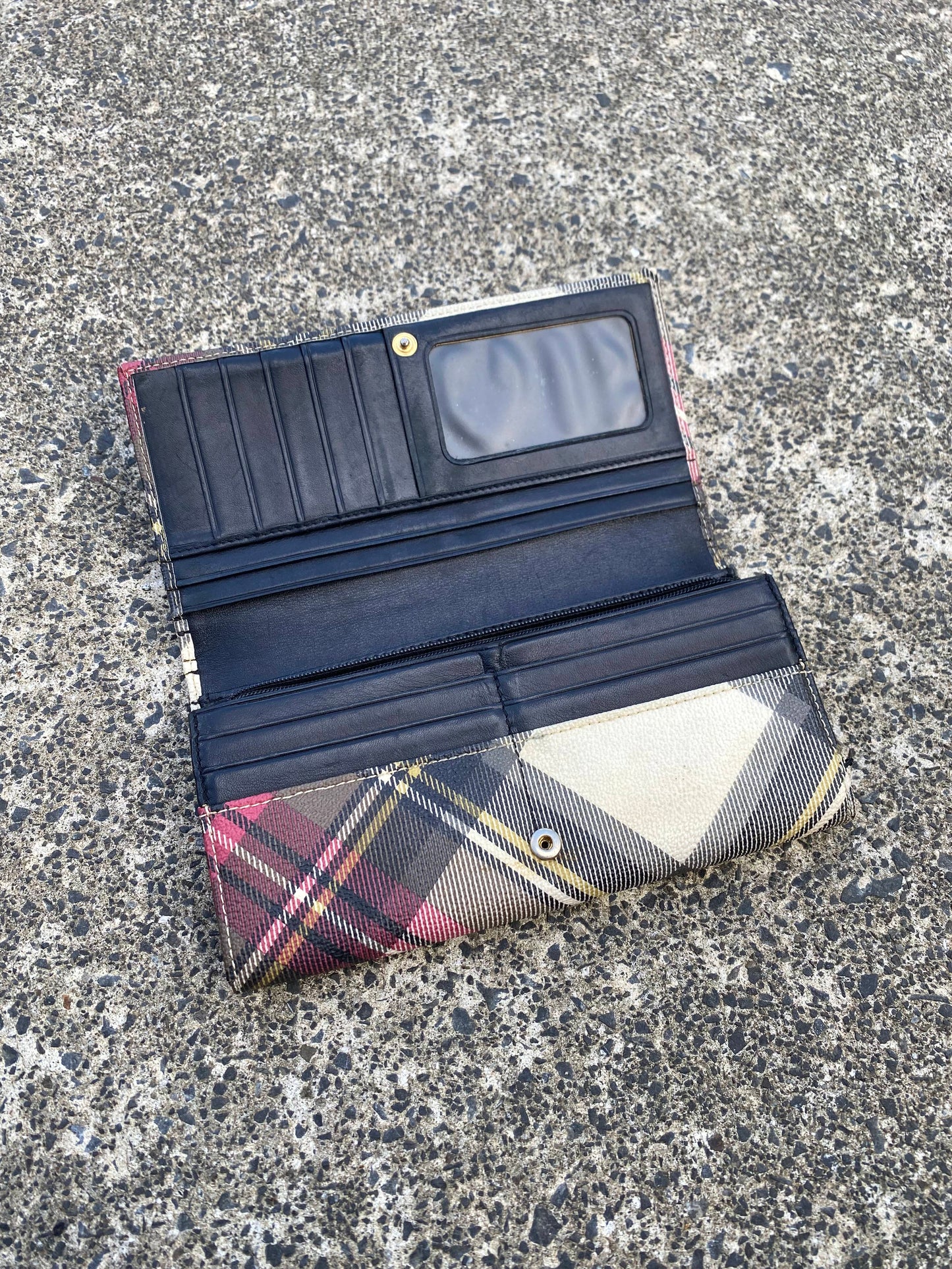 Vivienne Westwood Bi Fold Long Wallet