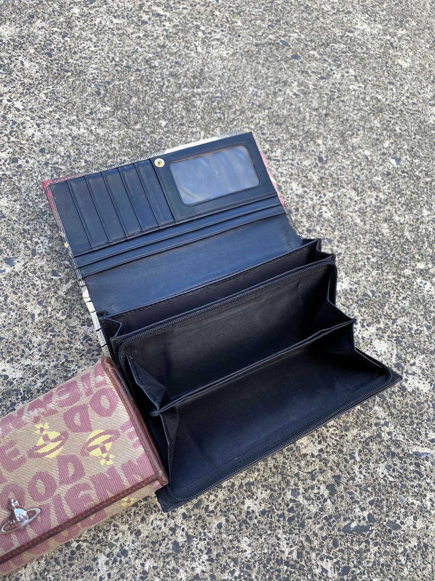 Vivienne Westwood Bi Fold Long Wallet